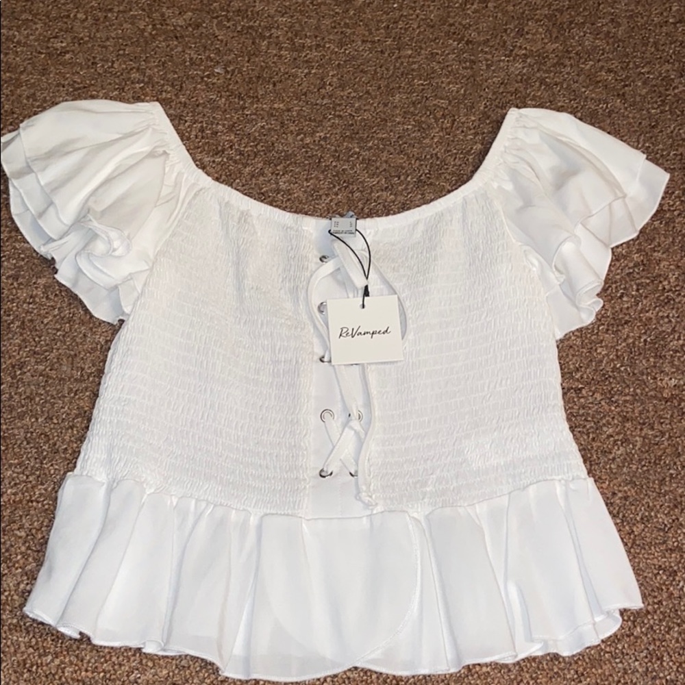 Dainty Ruffle Top